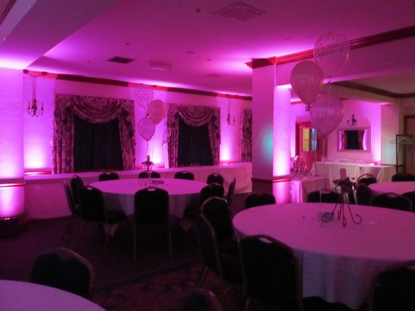 Chauvet Battery / Wireless Up-Lighters